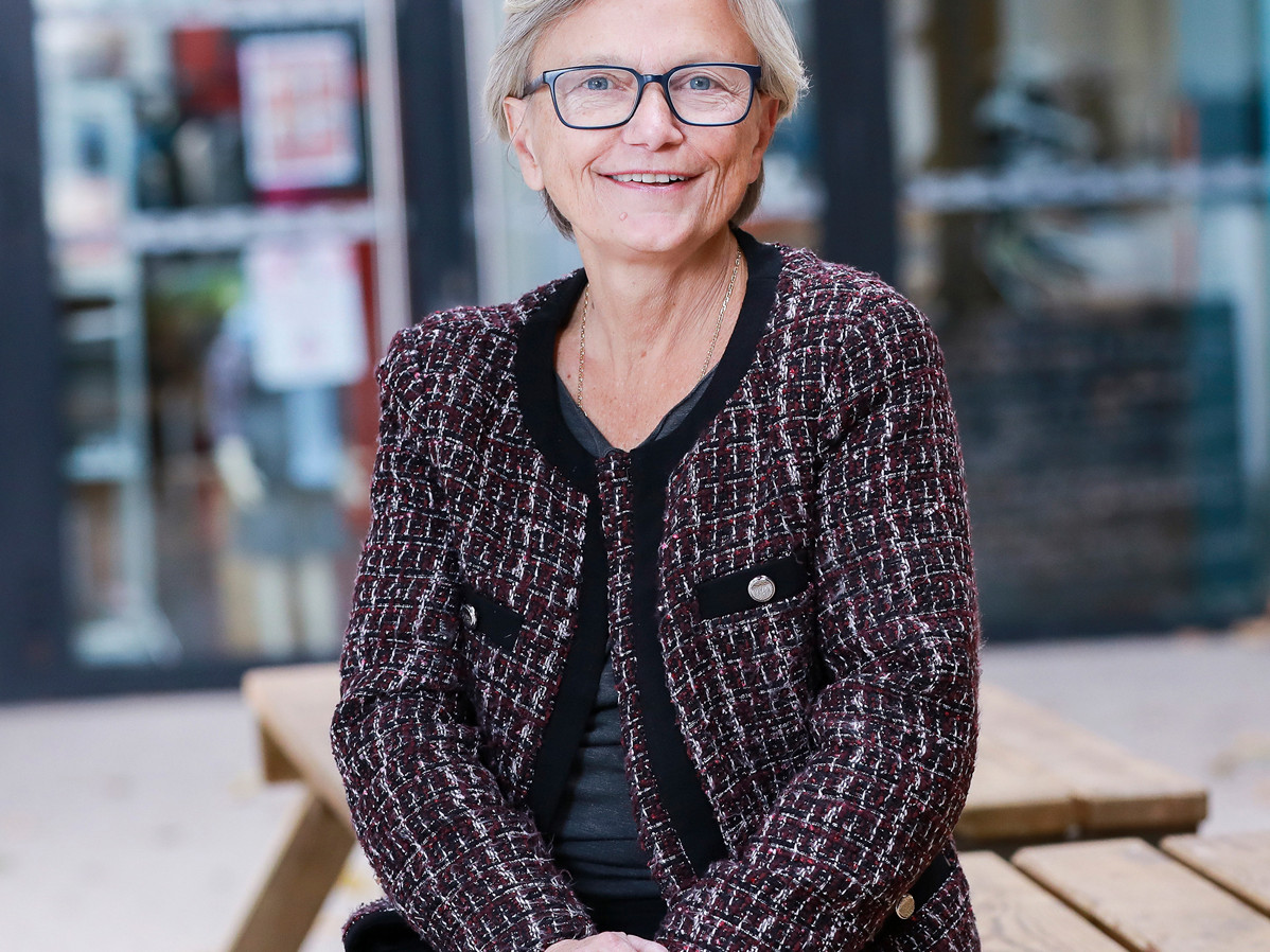 photo corporate, nantes, photographe emma pellet, shooting photo, portrait femme,