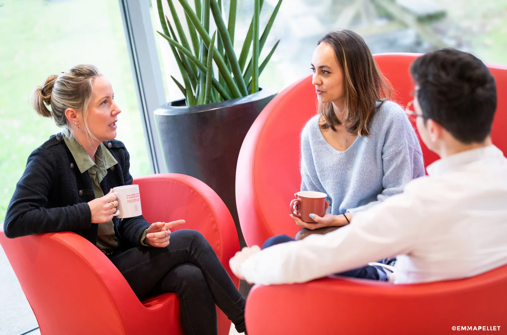 photographie corporate, en situation d etravail, realisation Emma pellet, photo collaborateurs, photographe nantes