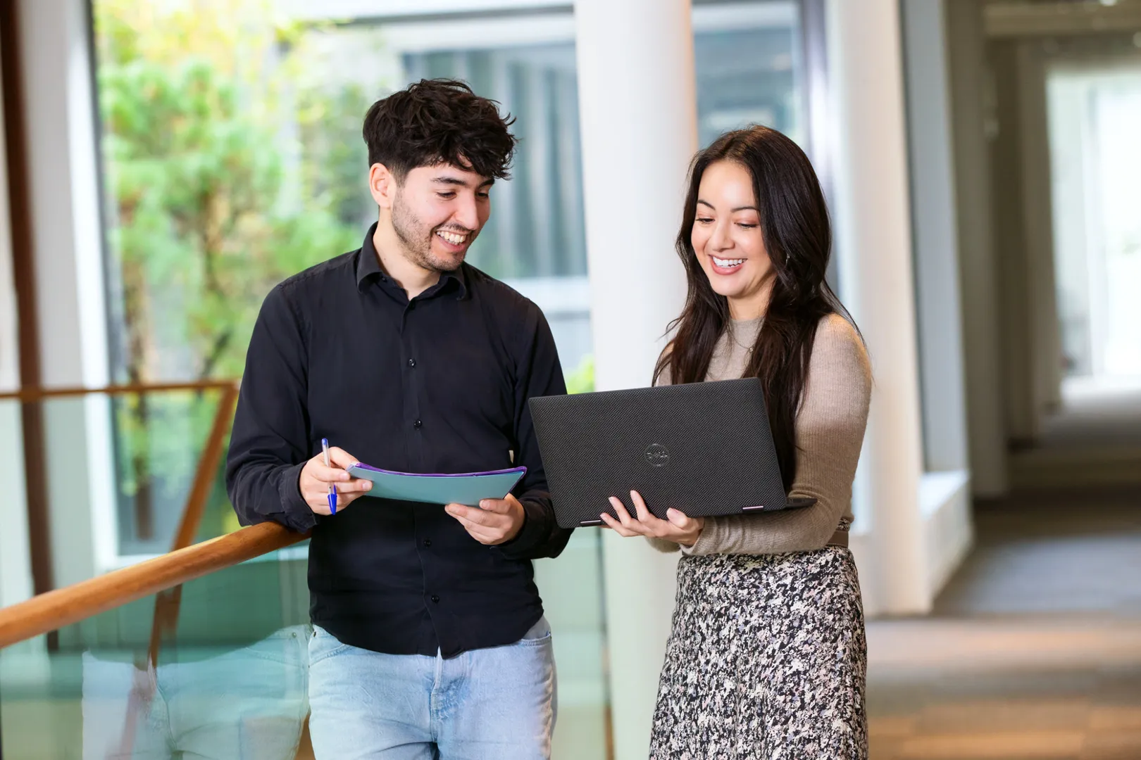 mise en situation de travail, collaborateurs, corporate nantes, photographe publicitaire, communiction